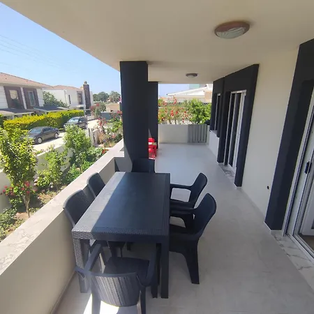 Rain 1 Apartment Cesme